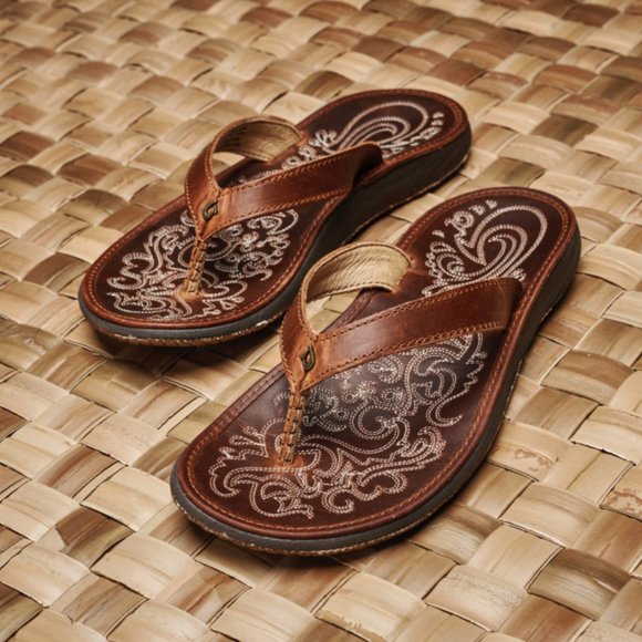 OluKai Shoes - Olukai NWT Paniolo Stitched Flip Flop 11